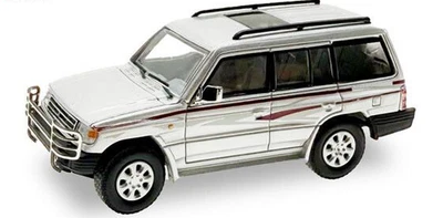 MICRO CITY, MITSUBISHI Pajero argent, échelle 1/87, HER87MC000042 - Photo 1/2
