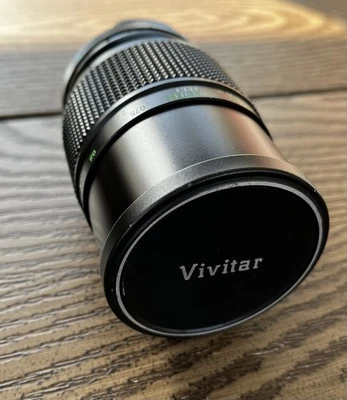 Vintage Vivitar 135mm 1:2.8 Auto Telephoto Lens No. 28705527 - Image 1 of 4