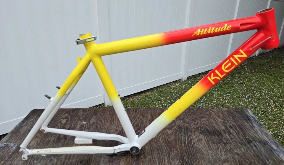 Cuadro de bicicleta de montaña Klein Attitude vintage de los años 90, Team Fade, 16 pulgadas MC2  Foto 1 de 4