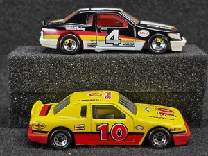 Matchbox No. 10 Buick Le Sabre Variation Lot - Black & Yellow - Picture 1 of 9