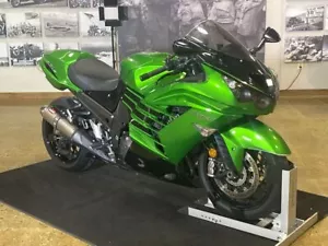 2017 Kawasaki Ninja - Picture 1 of 12