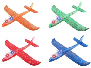 4x Styroporflugzeug Flugzeug Spielzeug LED Flieger Segelflugzeug Wurfgleiter - Bild 1 von 6
