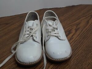 Toddler Size 7.5 Stride Rite White Leather Hard Sole Shoes