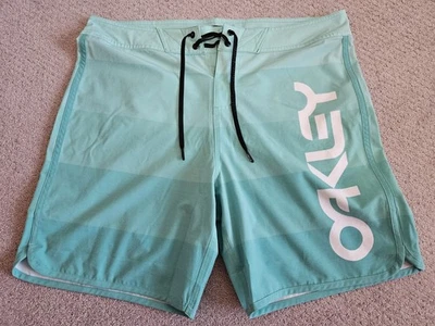 Bañador OAKLEY Board Shorts Talla 34 Verde Turquesa Foto 1 de 4