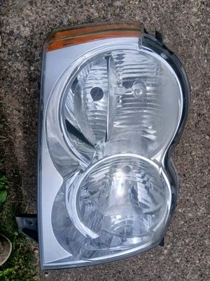 Jeep Grand Cherokee 2007 luz de cabeza lateral para pasajero Foto 1 de 4