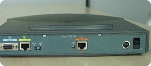 Routeur RNIS CISCO 761M 47-7082-01 REV AO - - Photo 1/1