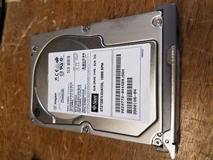 Sun Microsystems 73GB Ultra 320 SCSI Hard Disk Drive w/ Caddy 390-0106 540-5456 - Picture 1 of 1
