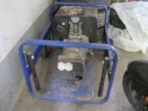 KEIN VERSAND Stromerzeug.Diesel Hatz 1B30 Dauerlast ca3500 Watt vollgummi Reifen - Bild 1 von 10