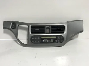 Ajuste 2005 06 07 Honda Odyssey centro de tablero radio control de clima panel de ajuste OEM - Imagen 1 de 4