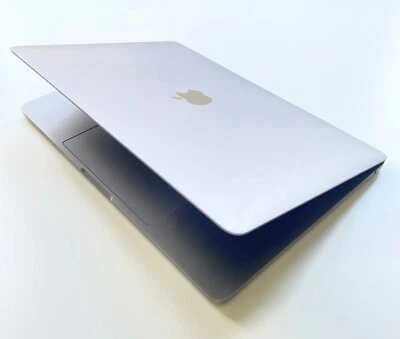 Apple MacBook Pro 2016 13 Zoll - Bild 1 von 4