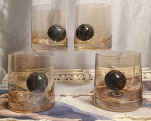 4 vasos cortos ámbar antiguos con esferas de piedra para hielo limpio - Imagen 1 de 19