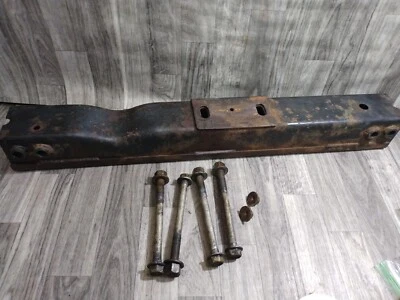 2003-2006 CHEVROLET TAHOE 4X4 TRANSMISSION CROSSMEMBER BRACE OEM 15040432 Foto 1 de 4