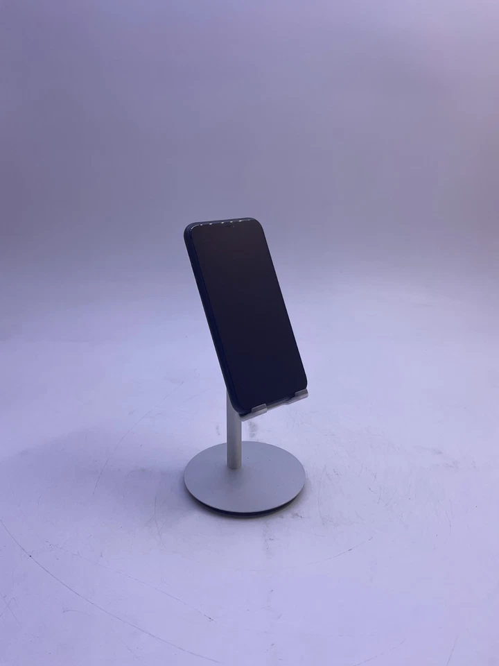 Apple iPhone XR - 3GB RAM 64GB Storage - Image 1 of 1