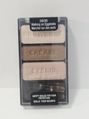 Wet N Wild ColorIcon Eyeshadow Trio  #380B WALKING ON EGGSHELLS - Image 1 of 2