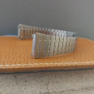 Vintage 2-Piece Stainless Steel 18mm Flared nos lcd quartz nos Unused Watch Band - Picture 1 of 9