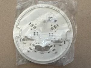 £3 + vat uk - Siemens FDB228 Mounting Base for Base Sounders / Beacons - Picture 1 of 2