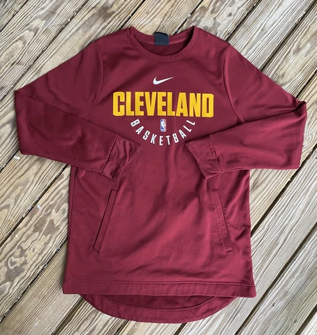 MEN'S CLEVELAND CAVALIER BASKETBALL CREW-NECK SWEATSHIRT SIZE LARGE Cover