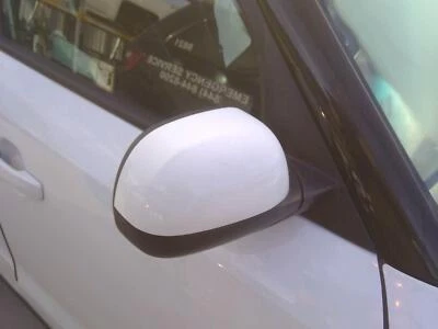 Espejo retrovisor derecho usado se adapta a: Kia Soul Power 2015 sin calefacción sin intermitente derecho Foto 1 de 4