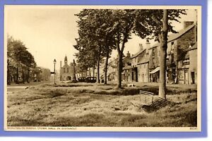 OLD VINTAGE POSTCARD MORETON-IN-MARSH TOWN HALL IN DISTANCE GLOUCESTERSHIRE