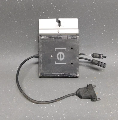 Microinversor Enphase M215-60-2LL-S22 215W con GEDI para paneles de 60 celdas 190W-270W Foto 1 de 3