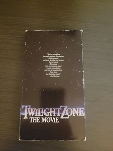 Twilight Zone: The Movie (VHS, 1999) - Imagen 1 de 3