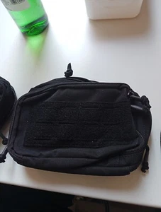 1von2 neuen Armee Militär erste Hilfe Gürteltaschen schwarz 20cmx14cmx7cm - Bild 1 von 8