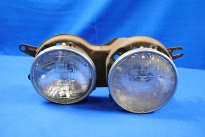 1984 BMW 733i Right Side Headlights W/Assembly - Image 1 of 4
