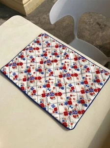 Hand-sewn Placemat - Table Linens Placemats - Rectangle Floral Table Placemat - Picture 1 of 3