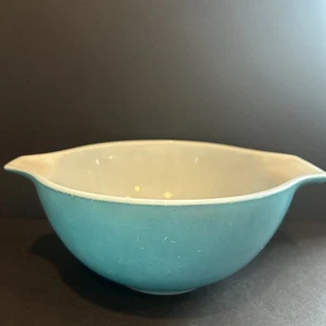 Ciotola di miscelazione vintage Pyrex Cenerentola Aqua Blue #442 1 1/2 QT 1,5 quarto made in USA - Foto 1 di 6