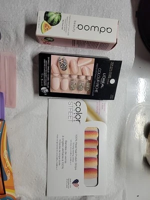 Uñas a presión Loreal Colour Riche -/ Belleza Bompo leche capilar Foto 1 de 4