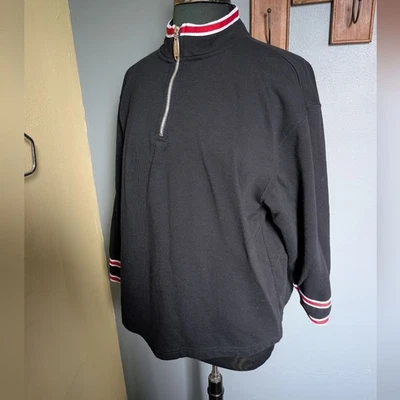 Sudadera vintage negra manga 3/4 con detalles en rojo y blanco, de Lizwear Foto 1 de 4