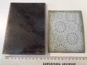 Sizzix Tim Holtz 3D Kaleidoskop Textur verblasst A6 Prägeordner - Bild 1 von 5