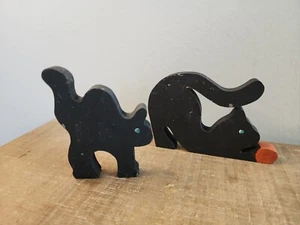 Lot of 2 primitive wooden black cat cutouts halloween decor - Picture 1 of 10