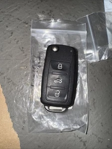 NEW OEM VW REMOTE FLIP KEY FOB FCC: NBG010180T UNLOCKED UNCUT - Picture 1 of 2