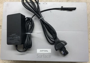 Microsoft Surface Pro1 1632 i5-4300U@1.9GHz 4GB RAM 128GB SSD 10.6" Screen WIN10 - Picture 1 of 8