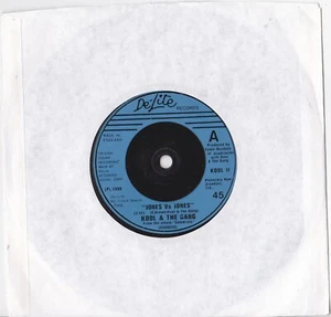 KOOL & THE GANG JONES Vs JONES /SUMMER MADNESS ON DE-LITE RECORDS UK - Picture 1 of 2