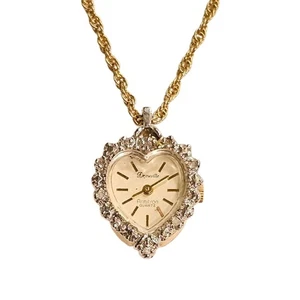 Reloj colgante vintage Armitron Deauville corazón, diamante acentuado - Imagen 1 de 4