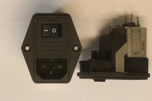 Filtro de interferencia 6 amp.FN386-6 con enchufe de aparato frío, interruptor y soporte - Imagen 1 de 1