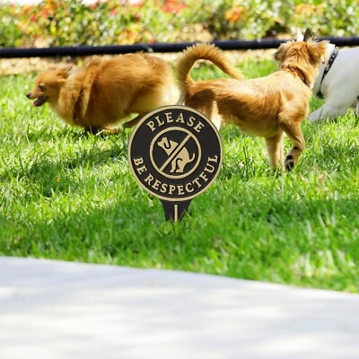 Letrero de declaración de césped No Dogs Please Be Respectful Foto 1 de 3