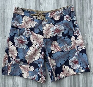Patagonia Board Shorts 34 Men Floral Hawaiian All Over Print  100% Nylon - Picture 1 of 10