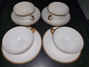 Set of 4 HUB Austria Gold-Rimmed Porcelain #2476 Cups & Saucers - Picture 1 of 9
