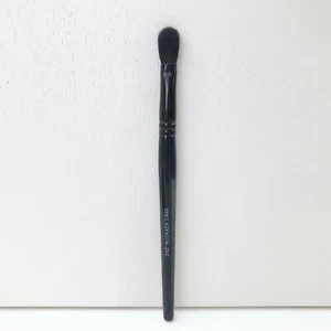 Pat McGrath Labs Fluffy Blending Eye Brush,  Brand New! - Picture 1 of 4