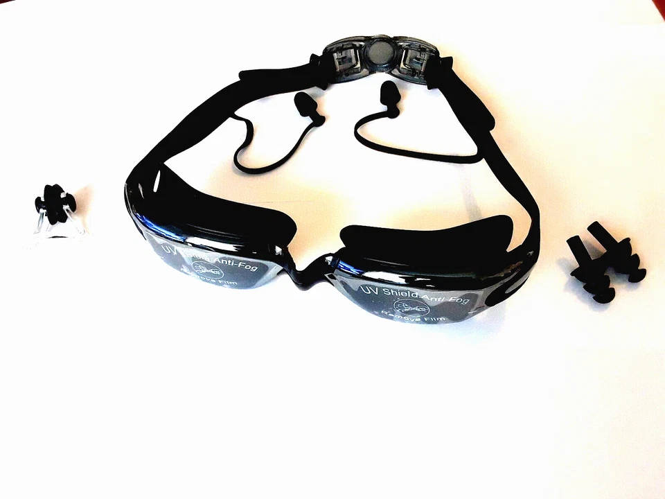 Adult  Swim Goggles  Anti-fog  UV protection free  ear plugs,  nose-clip  -black - Image 1 of 4