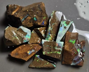Boulder Opal Rough & Rub Paquete Winton Azul Púrpura Verde Matriz Lapidario 171 Cts - Imagen 1 de 24