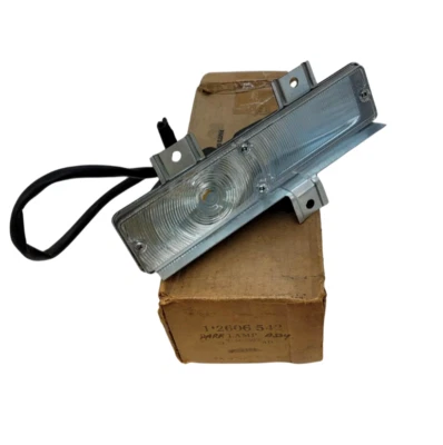 Conjunto de lámpara de luz de estacionamiento lateral derecho Plymouth Valiant 1967 2606542 NOS. Foto 1 de 4