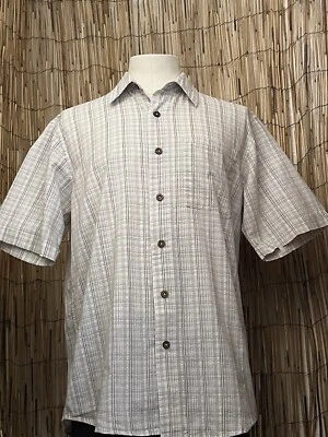 Royal Robbins Mens SS Button Up Seersucker Shirt-Medium-Organic Cotton & Poly - Image 1 of 4