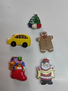 Christmas Themed Button Covers Set Of 5 - Picture 1 of 11