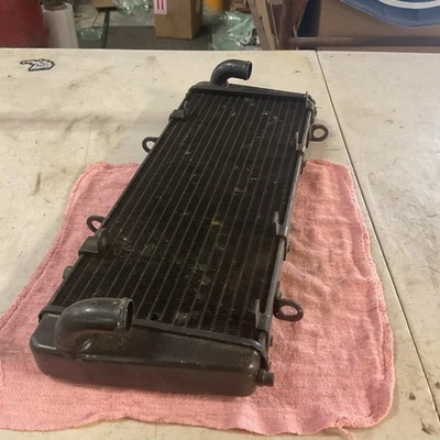 Estoque de refrigeração de radiador Aprilia RSV4 Tuono V4 fabricante de equipamento original 2008-2015 - Imagem 1 de 4