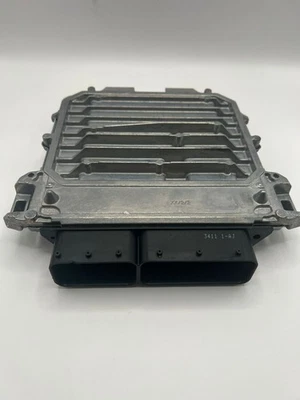Mercedes-Benz W213 W238 W253 ECU Motorsteuergerät Bosch A2749003500 - Image 1 of 3