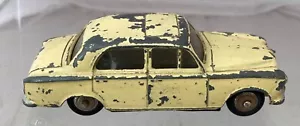 FRENCH DINKY TOY 24B PEUGEOT 403 IN USED CONDITION HAVE A LOOK AT THE PICTURES - Picture 1 of 5